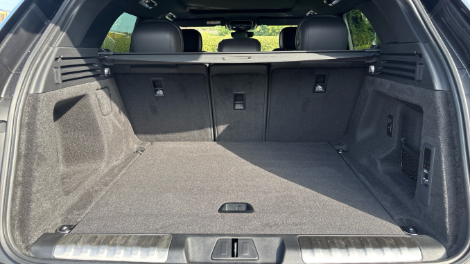 Land Rover Range Rover Sport 3.0 D300 Dynamic SE 5dr Auto Diesel Estate - Image 10
